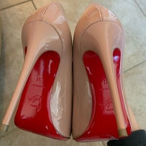 Christian Loubbotuin So Kate Red Bottoms